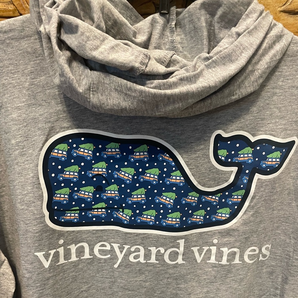 M Vineyard Vines hoodie truck trees